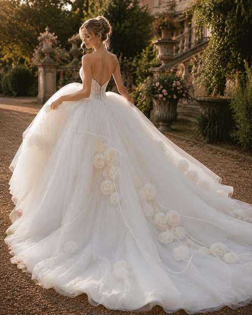 3D Floral Tulle Ball Gown Wedding Dress with Sweetheart Neckline